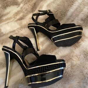 NWOT GIANNI BINI High Heel Sandals